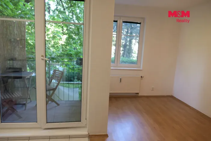 Pronájem bytu 1+kk, Praha - Libeň, Kašparovo náměstí, 28 m2