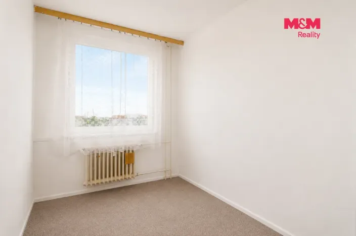 Prodej bytu 3+1, Praha - Prosek, Lovosická, 66 m2