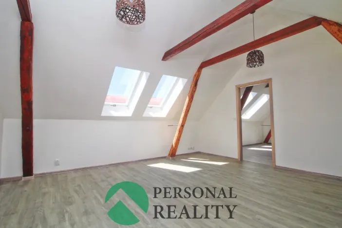 Prodej komerční nemovitosti, Krupá, 130 m2