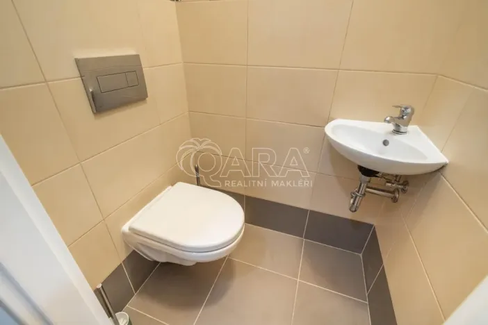 Pronájem bytu 3+kk, Praha - Nové Město, Hálkova, 77 m2