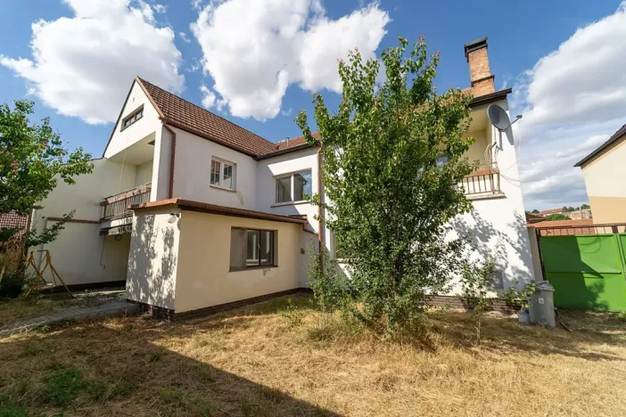 Prodej rodinného domu, Rašovice, 272 m2