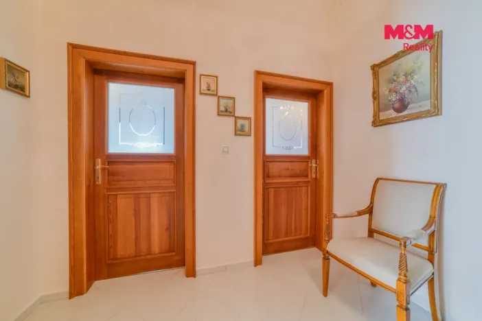 Prodej bytu 3+1, Mariánské Lázně - Úšovice, Anglická, 95 m2