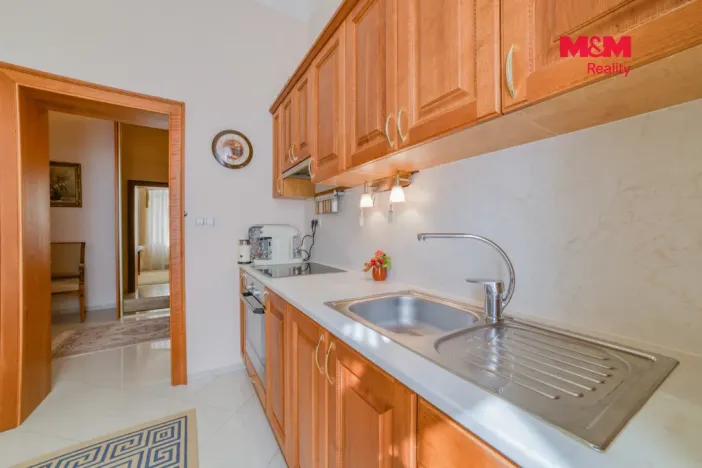 Prodej bytu 3+1, Mariánské Lázně - Úšovice, Anglická, 95 m2