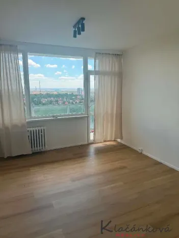 Prodej bytu 2+1, Chomutov, Stavbařská, 62 m2