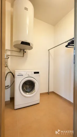 Pronájem bytu 2+kk, Jesenice, V Roháči I., 56 m2