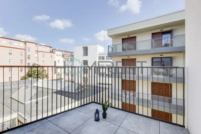 Pronájem bytu 1+kk, Praha - Nové Město, Vyšehradská, 37 m2
