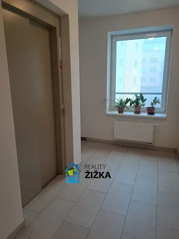 Pronájem bytu 1+kk, Brno, Chudčická, 34 m2