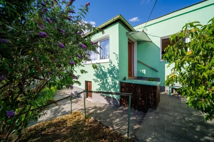 Prodej rodinného domu, Praha, Středová, 65 m2