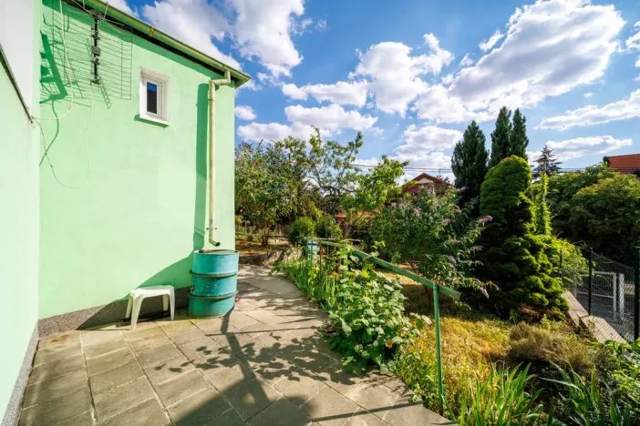 Prodej rodinného domu, Praha, Středová, 65 m2