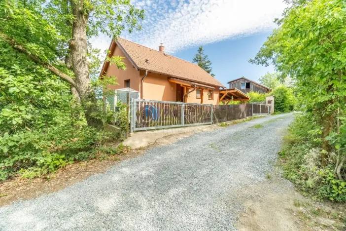 Prodej chaty, Dolní Břežany - Lhota, U Lesa, 50 m2