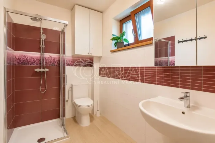 Prodej chaty, Dolní Břežany - Lhota, U Lesa, 50 m2