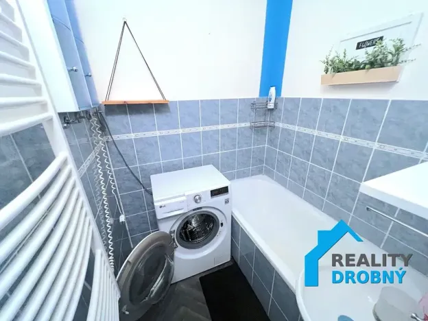 Pronájem bytu 3+1, Děčín, Čsl. armády, 66 m2