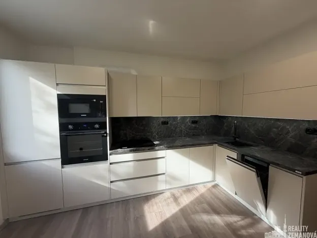 Pronájem bytu 2+1, Praha - Strašnice, Krupská, 65 m2