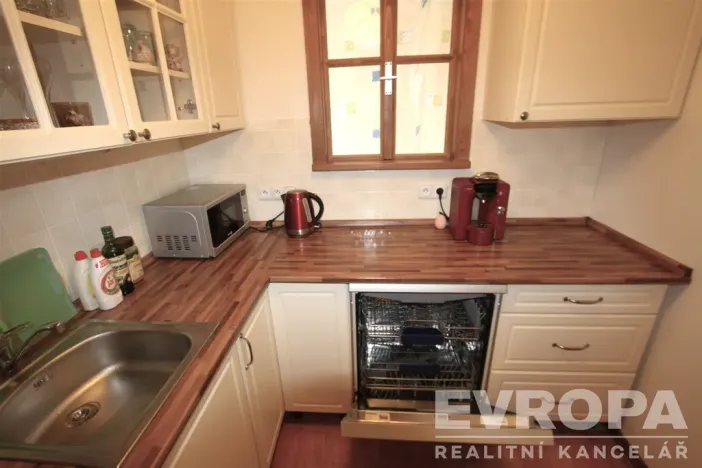 Pronájem bytu 2+1, Praha - Libeň, Podvinný mlýn, 52 m2