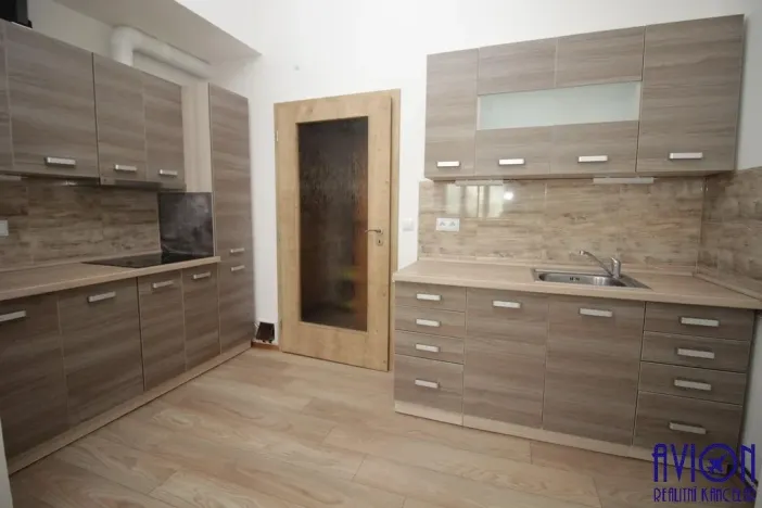 Pronájem bytu 2+kk, Praha - Záběhlice, Záběhlická, 45 m2