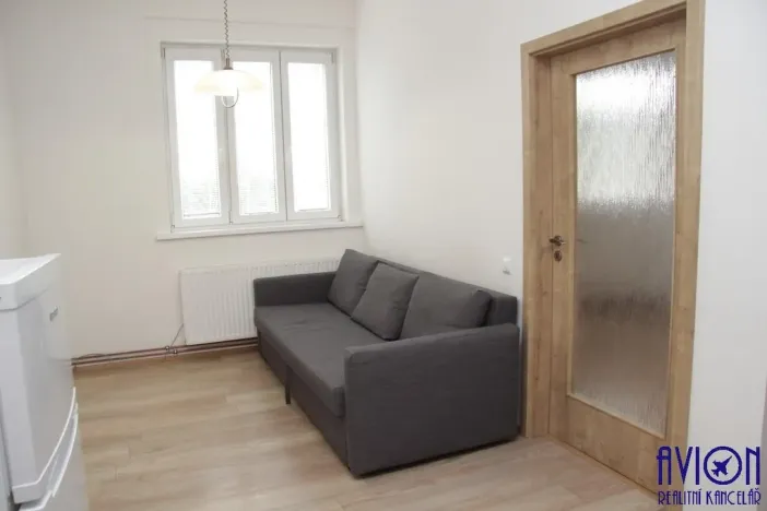 Pronájem bytu 2+kk, Praha - Záběhlice, Záběhlická, 45 m2