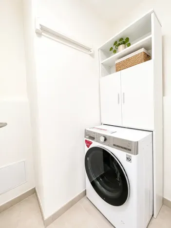 Pronájem bytu 3+kk, Praha, Počernická, 82 m2