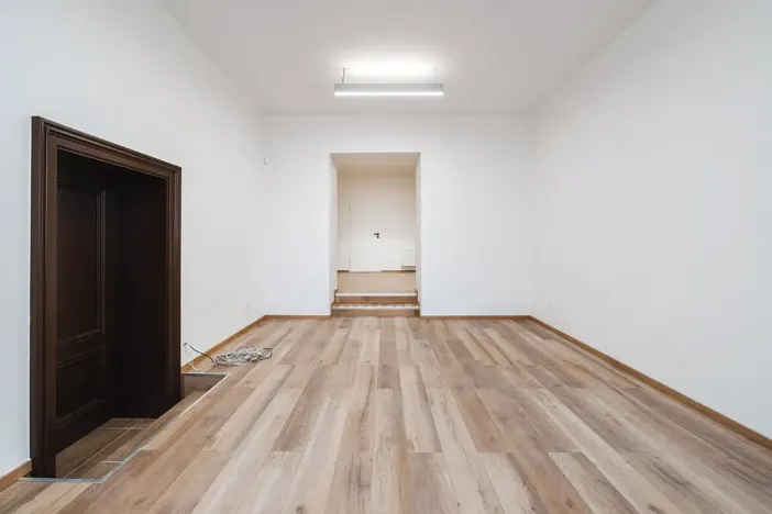 Pronájem obchodního prostoru, Praha - Nové Město, Sokolská, 50 m2