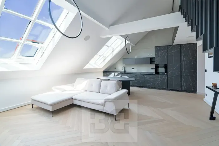 Pronájem bytu 4+kk, Praha - Karlín, Sokolovská, 183 m2