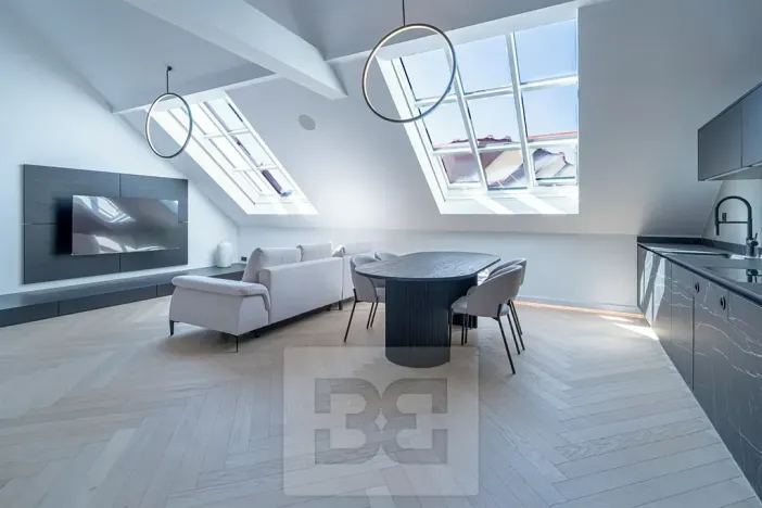Pronájem bytu 4+kk, Praha - Karlín, Sokolovská, 183 m2