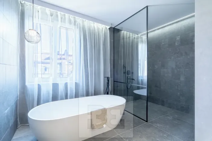 Pronájem bytu 4+kk, Praha - Karlín, Sokolovská, 183 m2
