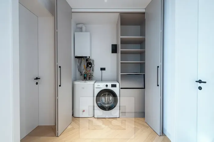 Pronájem bytu 4+kk, Praha - Karlín, Sokolovská, 183 m2