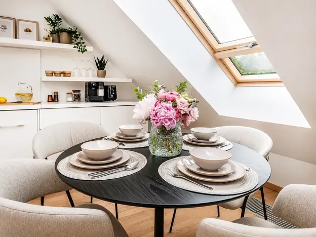 Prodej ubytování, Praha - Smíchov, Bieblova, 57 m2