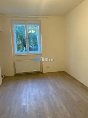 Pronájem bytu 1+kk, Praha - Braník, Ke Krči, 27 m2