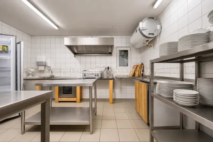 Prodej ubytování, Číměř, 650 m2