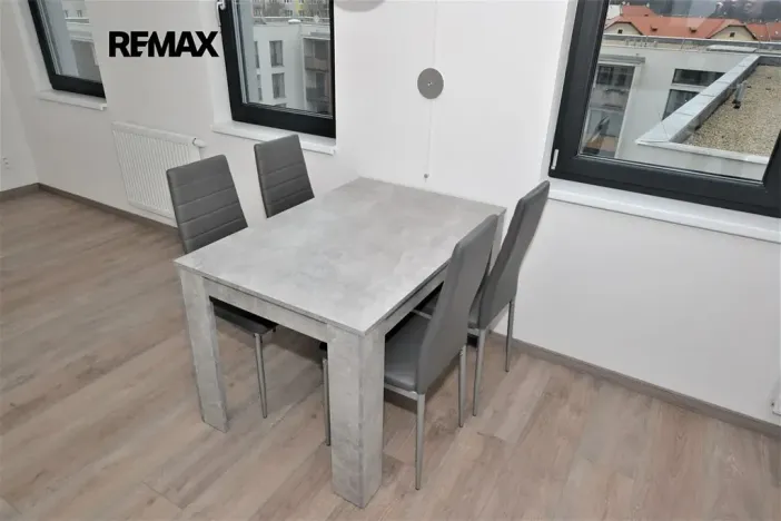 Pronájem bytu 2+kk, Plzeň, Sladová, 63 m2