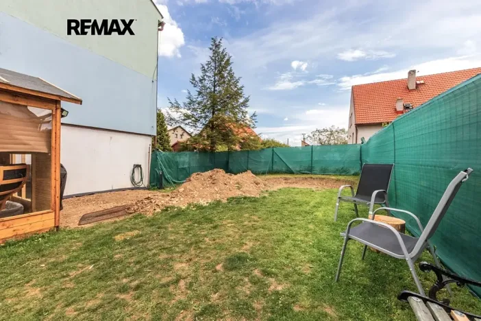 Prodej bytu 3+1, Červený Újezd, U Okálu, 62 m2