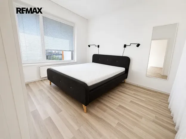 Pronájem bytu 2+kk, Praha - Hloubětín, Granitova, 53 m2