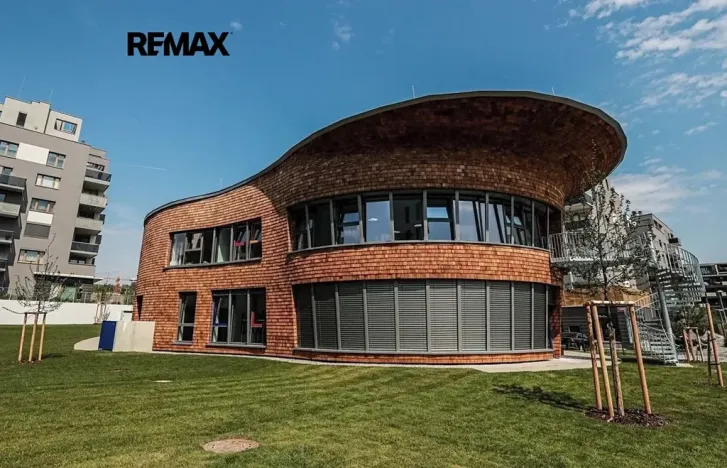 Pronájem bytu 2+kk, Praha - Hloubětín, Granitova, 53 m2