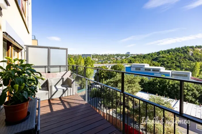 Pronájem bytu 2+kk, Praha - Holešovice, Varhulíkové, 80 m2