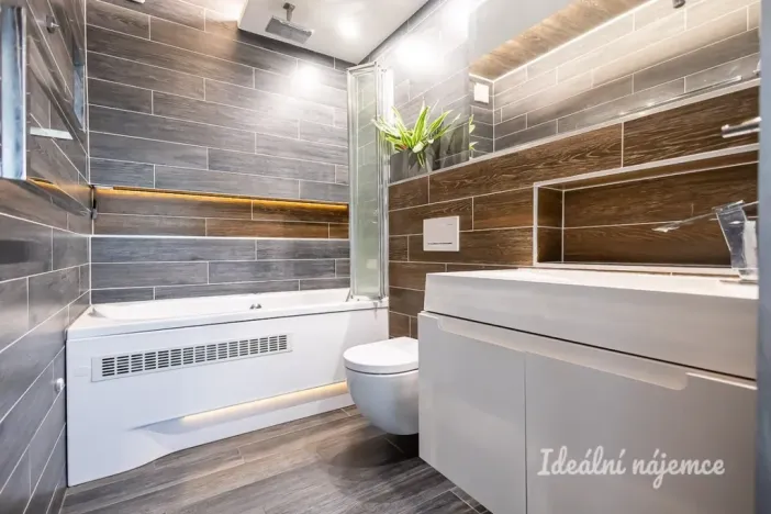 Pronájem bytu 2+kk, Praha - Holešovice, Varhulíkové, 80 m2