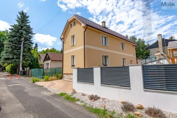 Prodej rodinného domu, Dubí, Údolí, 105 m2