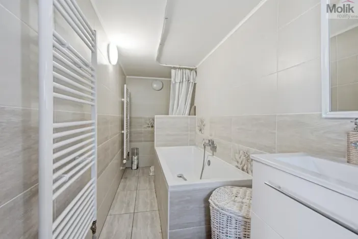 Prodej rodinného domu, Dubí, Údolí, 105 m2