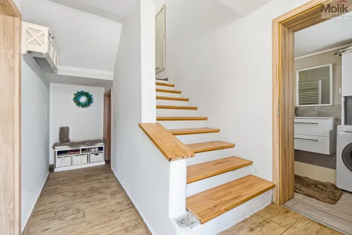 Prodej rodinného domu, Dubí, Údolí, 105 m2