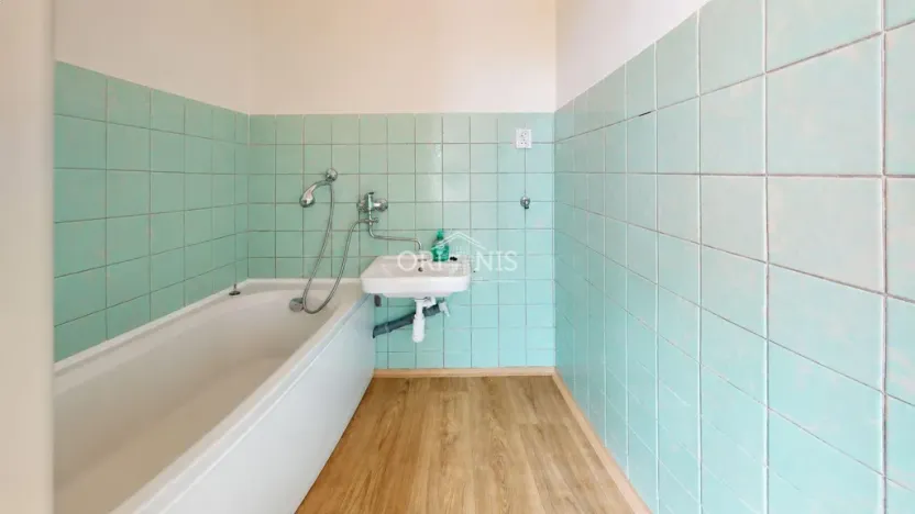 Pronájem bytu 2+1, Chomutov, Adámkova, 61 m2