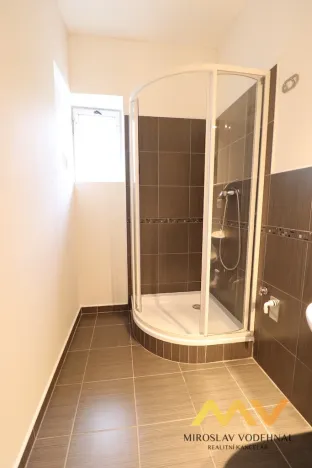 Pronájem bytu 1+kk, Hradec Králové, Dlouhá, 28 m2