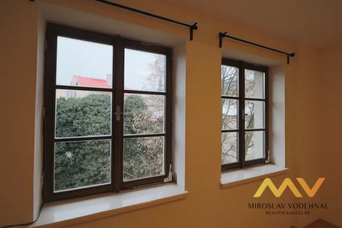 Pronájem bytu 1+kk, Hradec Králové, Dlouhá, 28 m2