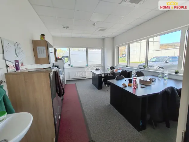 Pronájem skladu, Ostrov - Dolní Žďár, 4400 m2