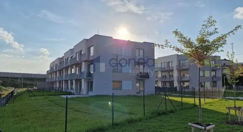 Pronájem bytu 2+kk, Praha, Formanská, 44 m2