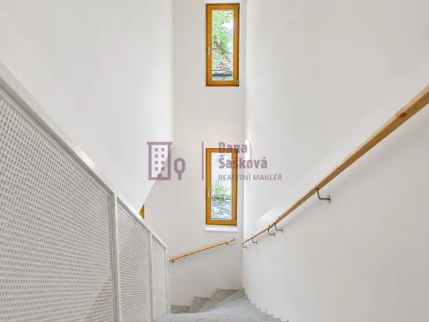 Pronájem bytu 2+kk, Jindřichův Hradec - Jindřichův Hradec III, Na Piketě, 48 m2