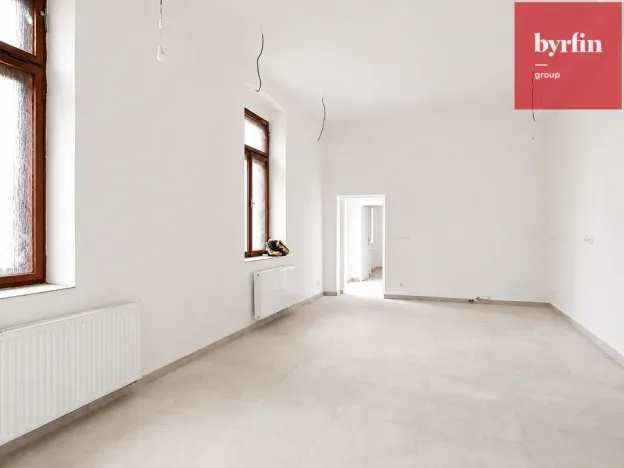 Pronájem obchodního prostoru, Krnov, nám. Minoritů, 84 m2