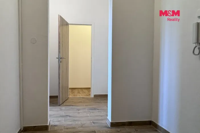 Pronájem bytu 2+kk, Ústí nad Labem - Severní Terasa, Rabasova, 42 m2