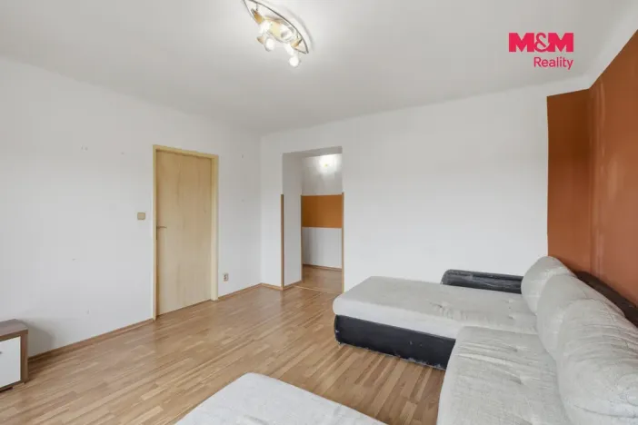 Prodej bytu 3+1, Jince, Čenkovská, 69 m2