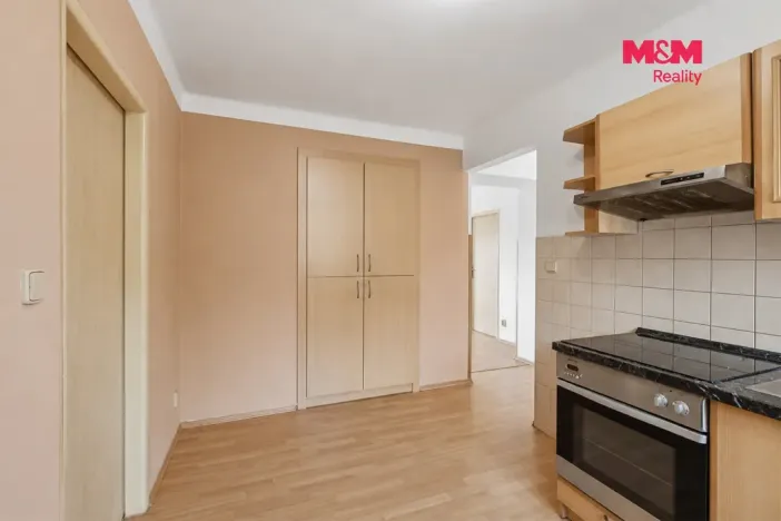 Prodej bytu 3+1, Jince, Čenkovská, 69 m2