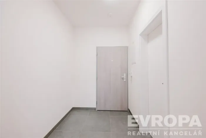 Pronájem bytu 1+kk, Praha, 33 m2