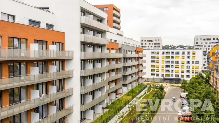 Pronájem bytu 1+kk, Praha, Kabešova, 33 m2